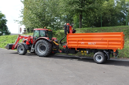 Traktorový návěs BIG 9.7
